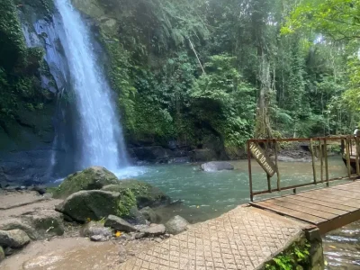 ulu petanu waterfall (2)